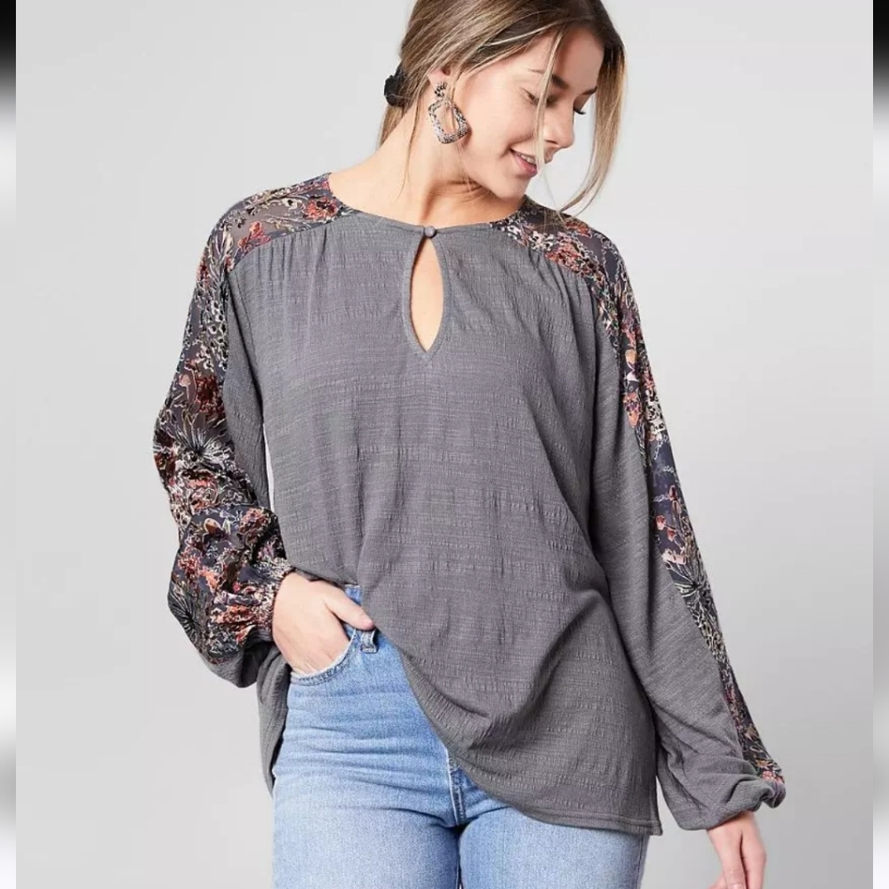 gimmick Women's Flocked Floral Print Top‎ long sleeve Size S Small